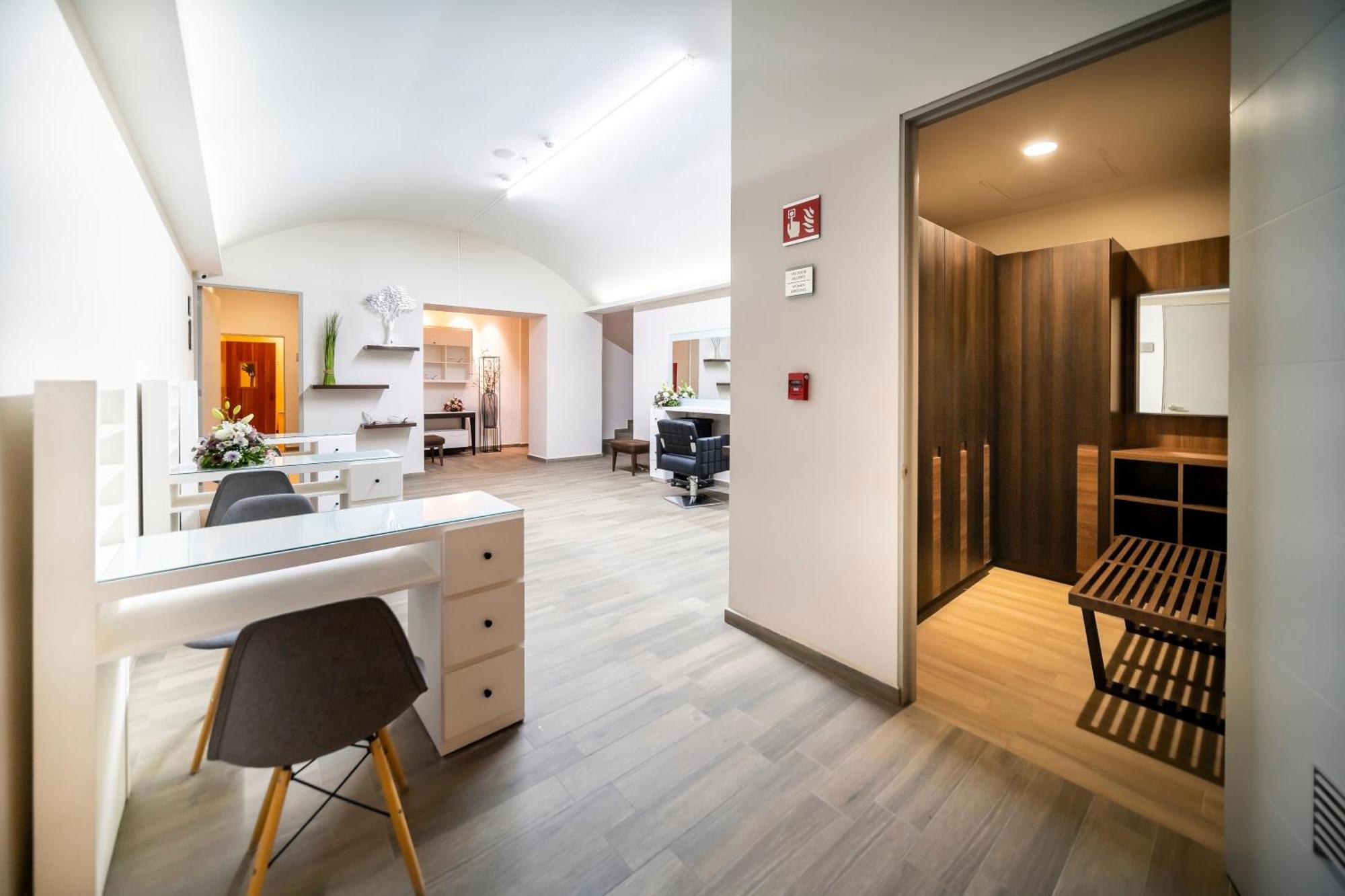 Metria Hotel 莱昂 外观 照片 A typical apartment at the complex